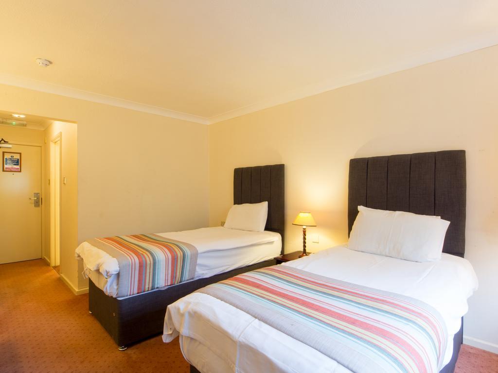 The Devil'S Punchbowl Hotel Hindhead Εξωτερικό φωτογραφία